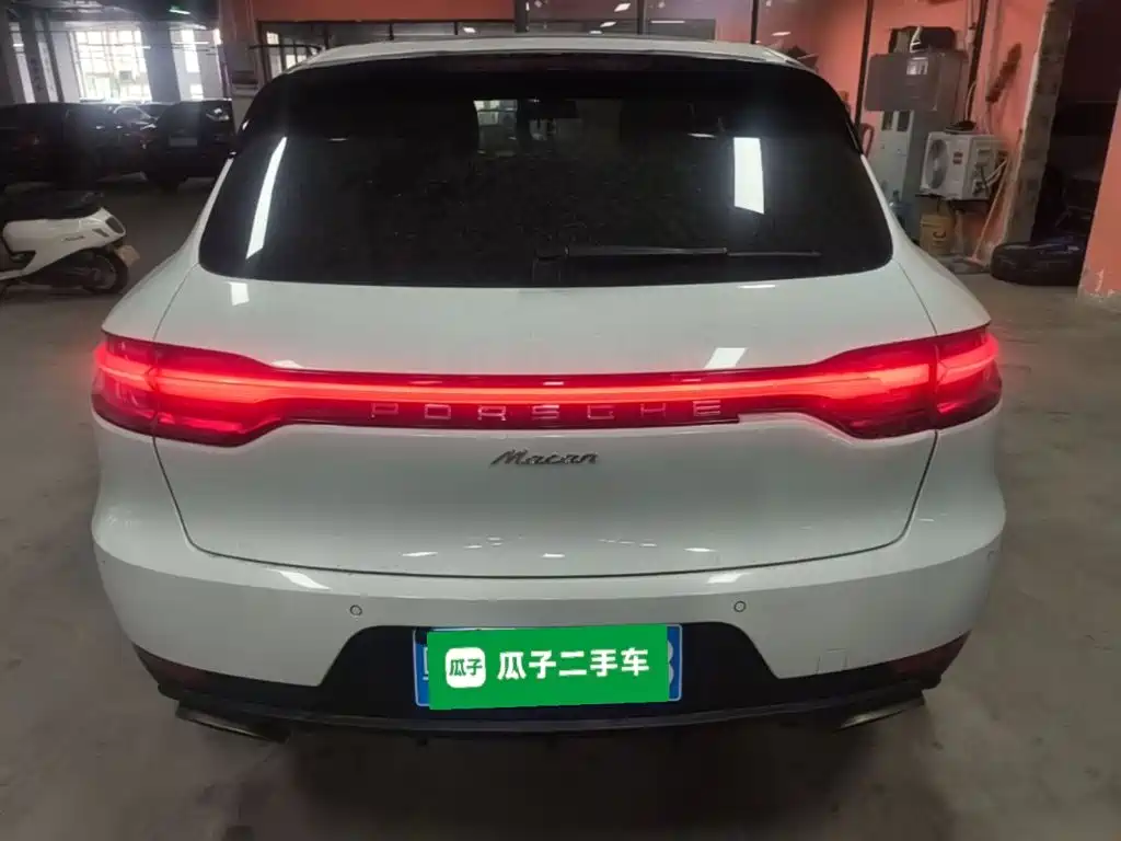 Porsche Macan — миниатюра 6
