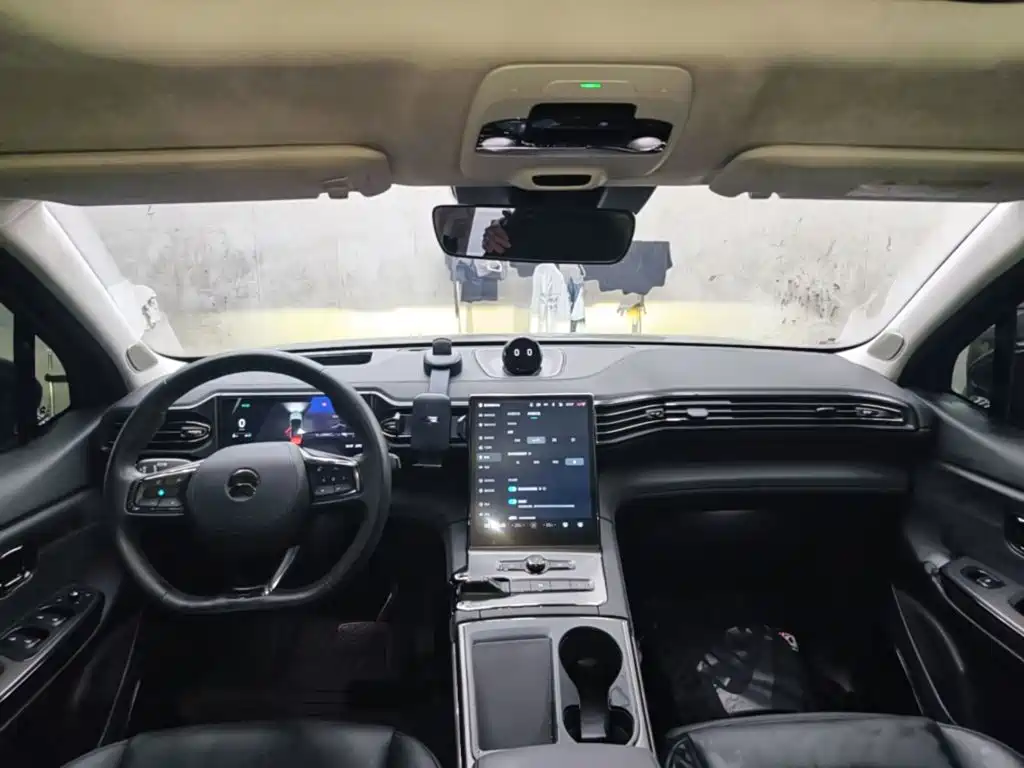 NIO ES6 — миниатюра 18