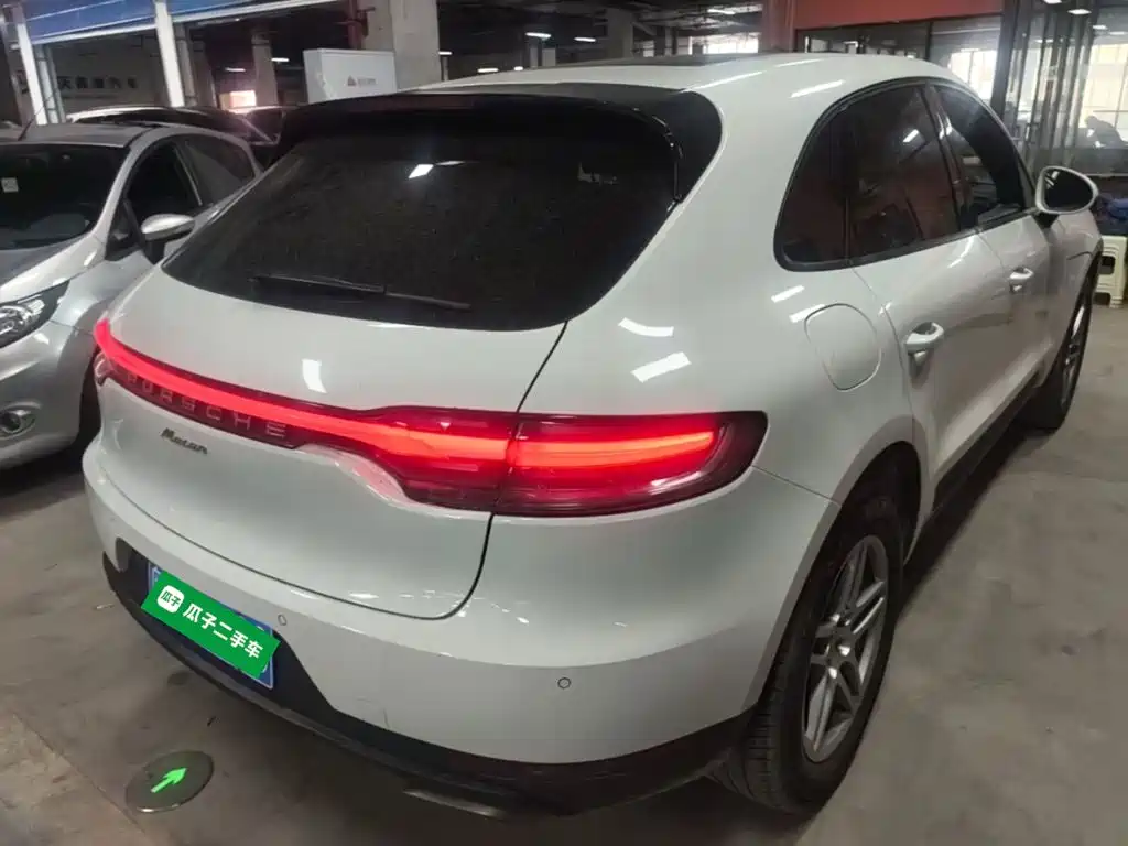 Porsche Macan — миниатюра 7