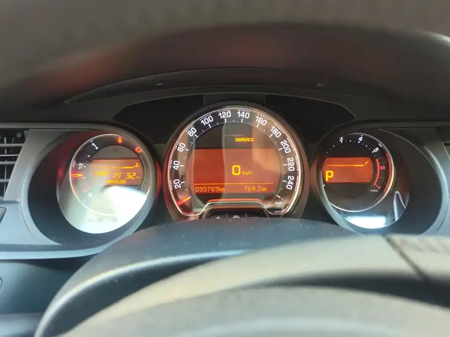 Citroen C5 — миниатюра 14