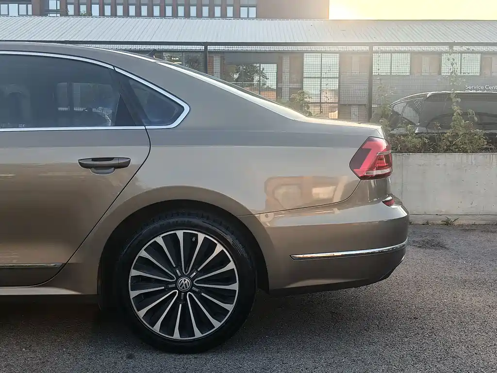Volkswagen Passat — миниатюра 12