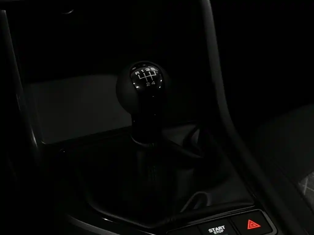 Roewe i5 — миниатюра 13