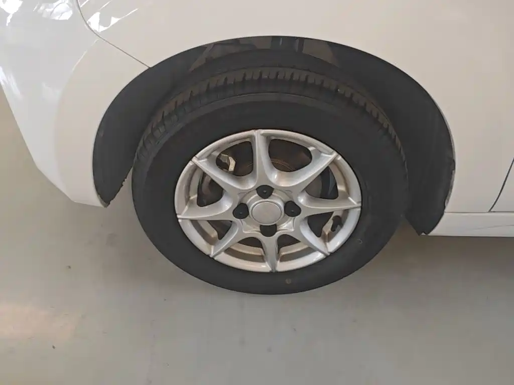 Roewe Clever — миниатюра 22