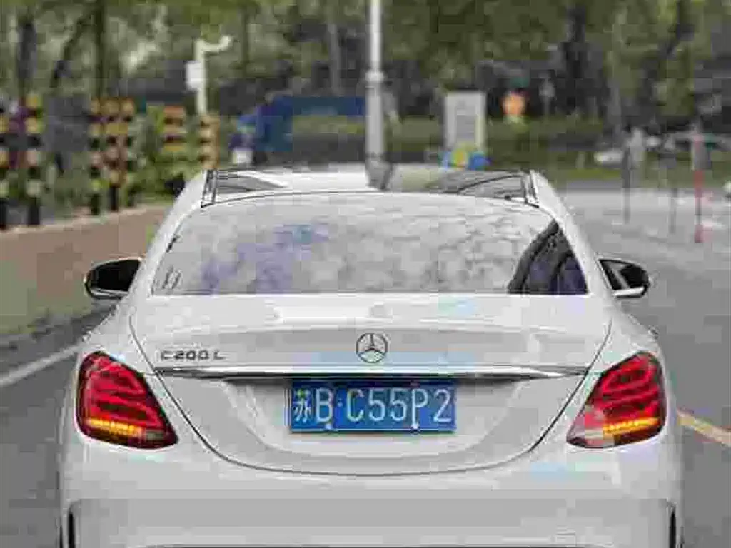 Mercedes-Benz C-Class — миниатюра 4