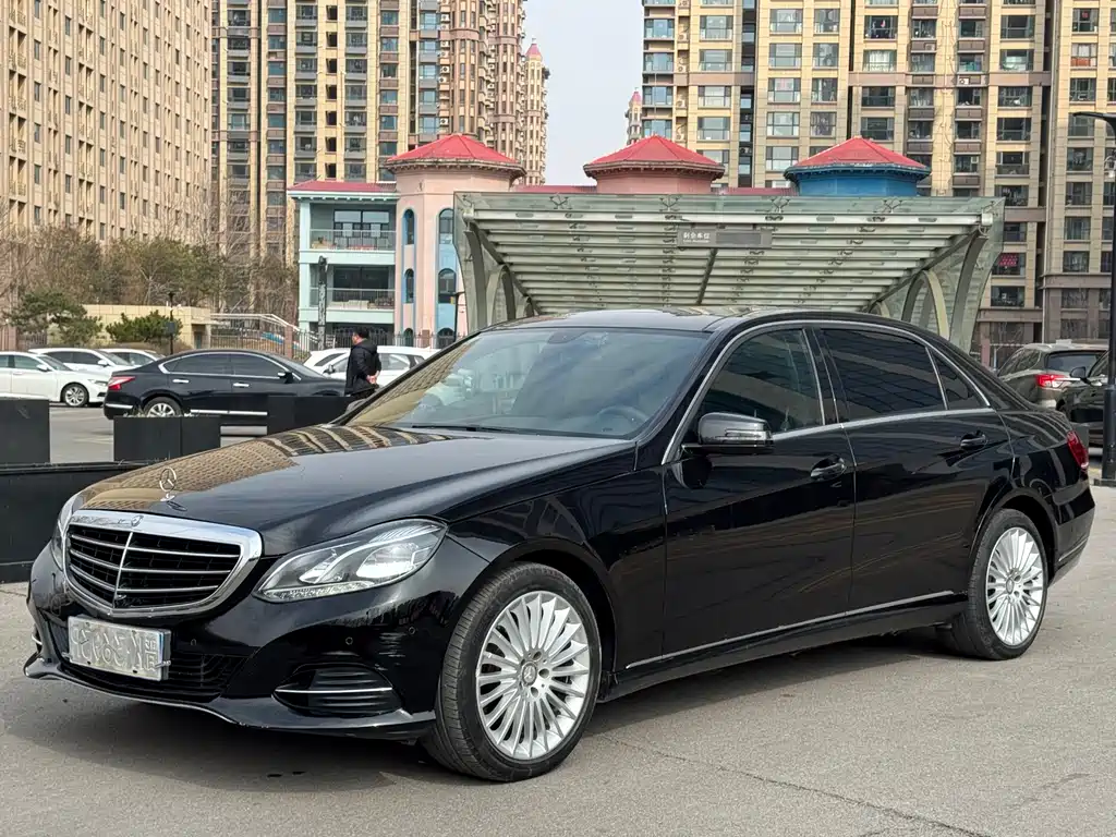 Mercedes-Benz E-Class 2015