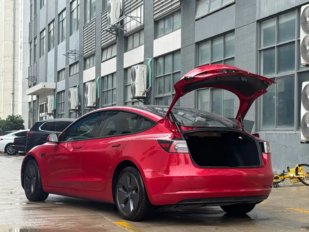 Tesla Model 3 — фотографии объявления, Фото 12
