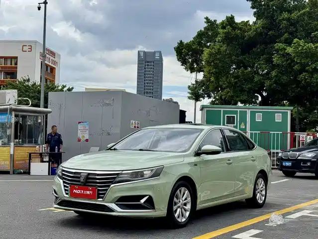 ROEWE  I6 NEW ENERGY 2018