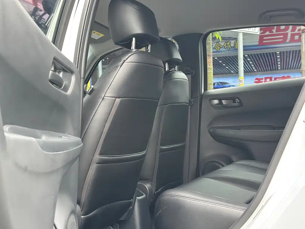 Honda Fit — миниатюра 6