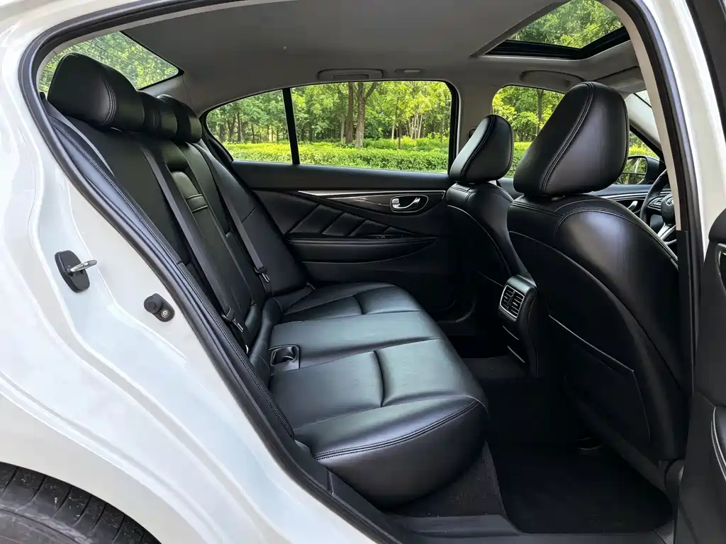 Infiniti Q50L — миниатюра 12