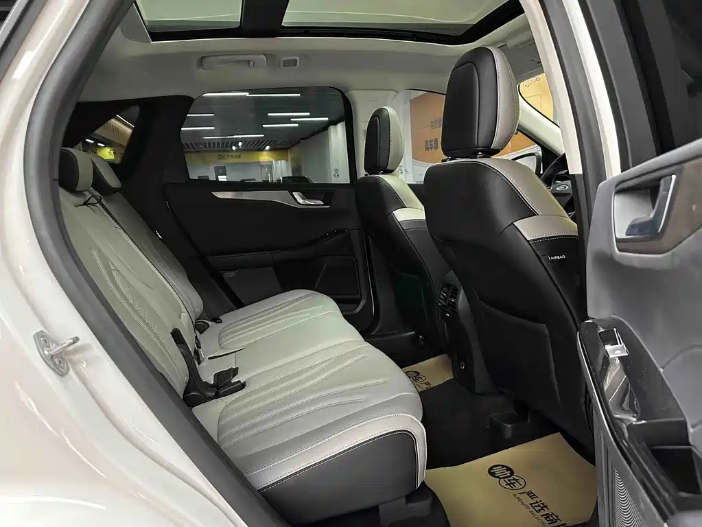 Ford Escape — миниатюра 11