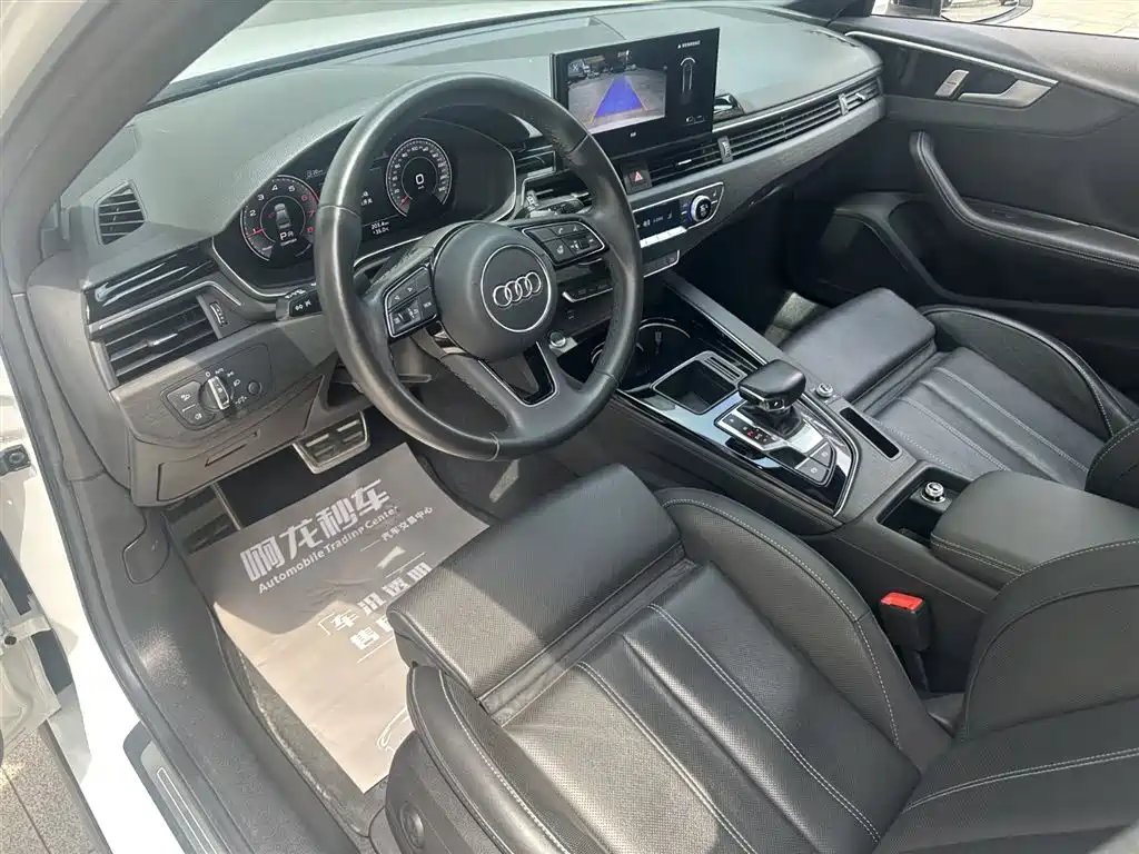 Audi A4L 2024 40 TFSI Luxury