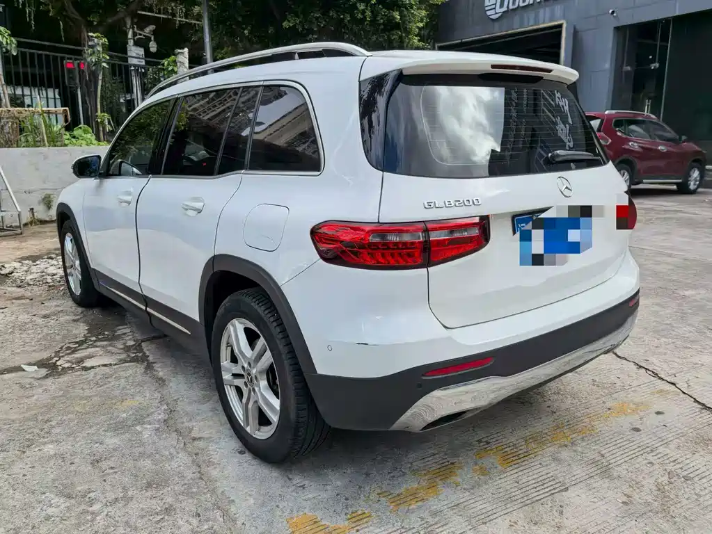 Mercedes-Benz GLB — миниатюра 4