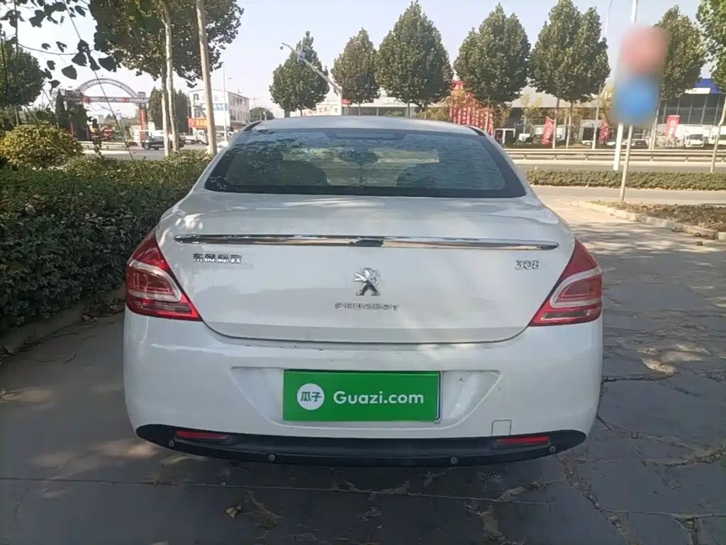 Peugeot 308 — миниатюра 6