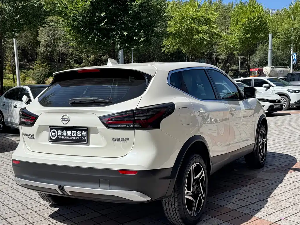 Nissan Qashqai — миниатюра 12