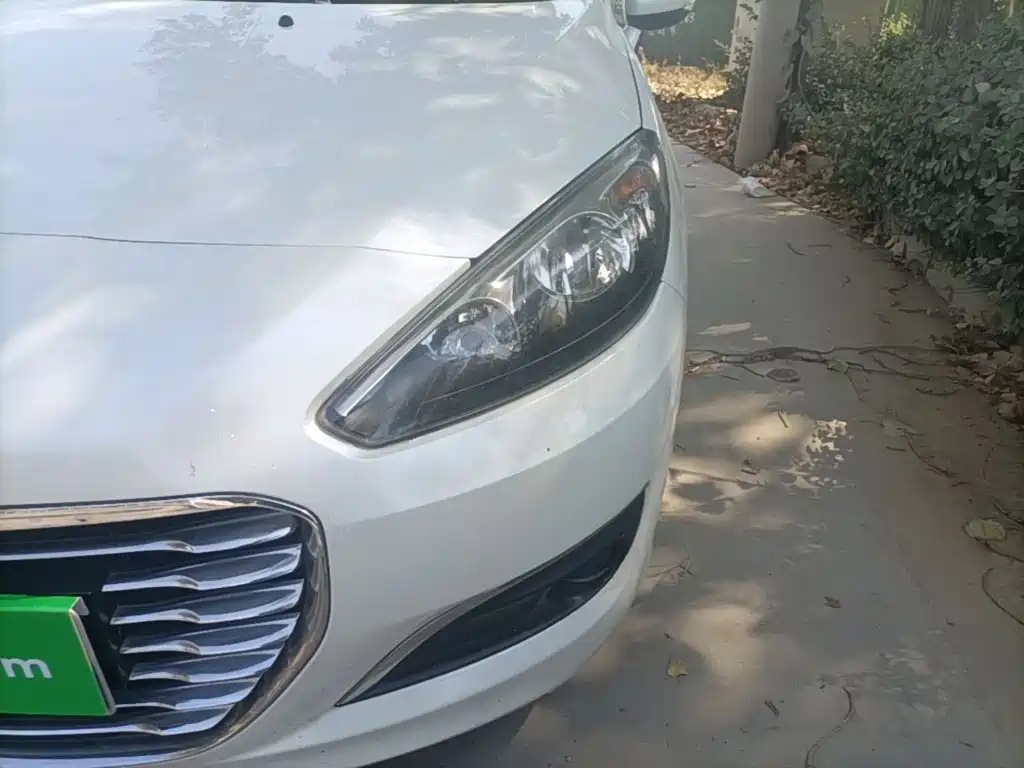 Peugeot 308 — миниатюра 24