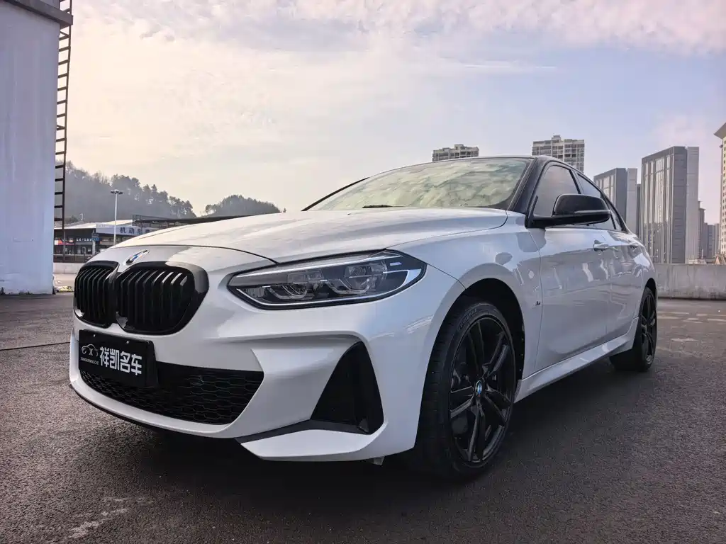 BMW 1 Series 2022