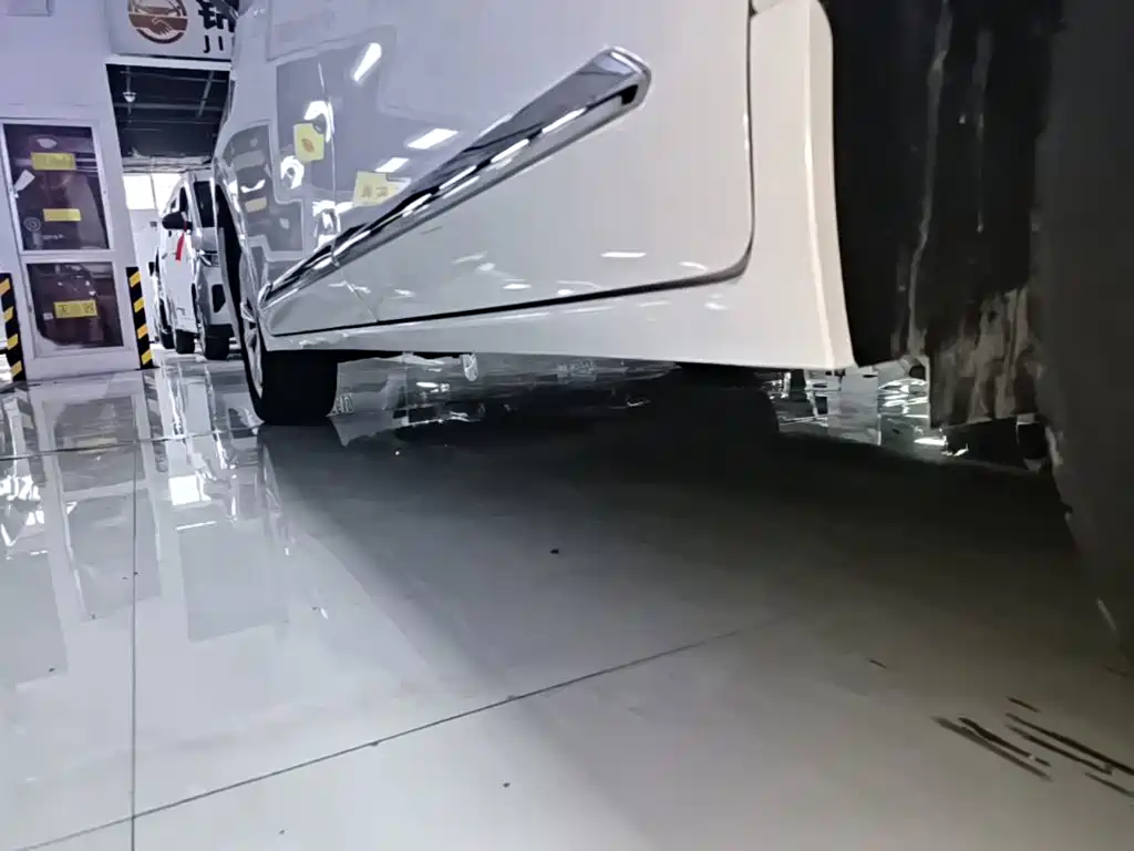 Wuling Jiachen — миниатюра 22