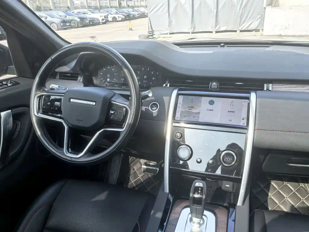 Land Rover Discovery Sport — миниатюра 10