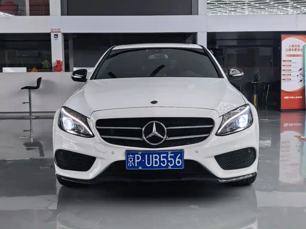 Mercedes-Benz C-Class — миниатюра 2