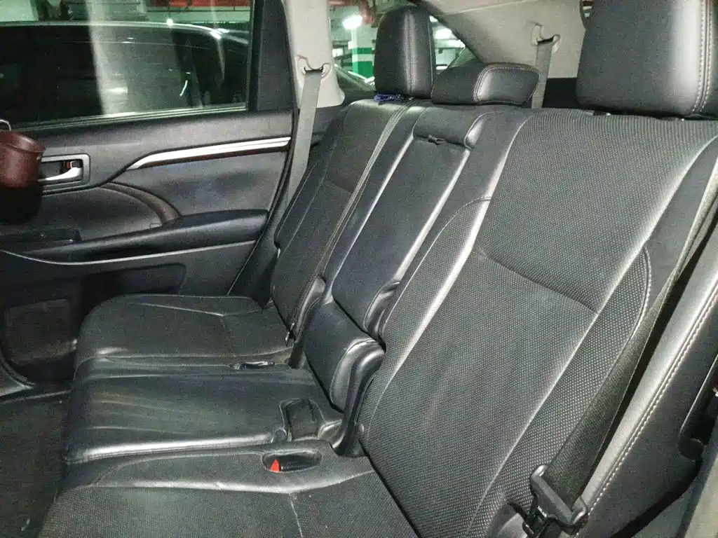 Toyota Highlander — миниатюра 13