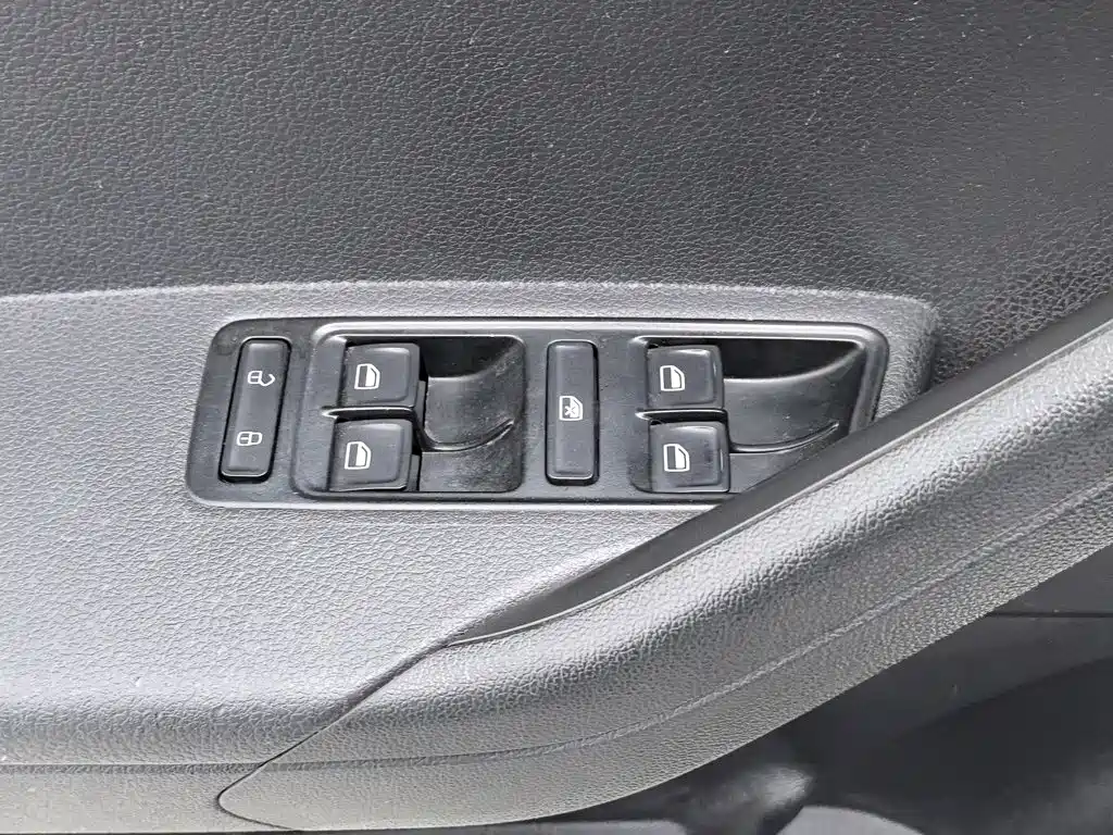 Volkswagen Jetta — миниатюра 9
