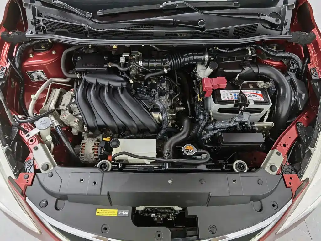 Nissan Tiida — миниатюра 6