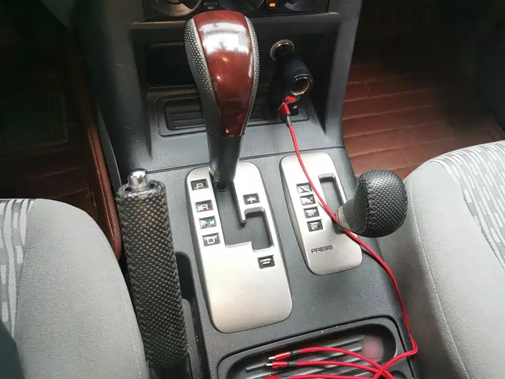 Mitsubishi Pajero — миниатюра 7