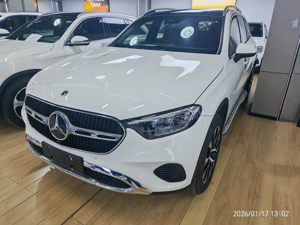 MERCEDES-BENZ GLC