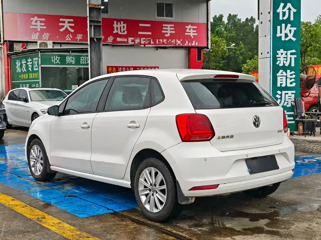 Volkswagen Polo — миниатюра 5