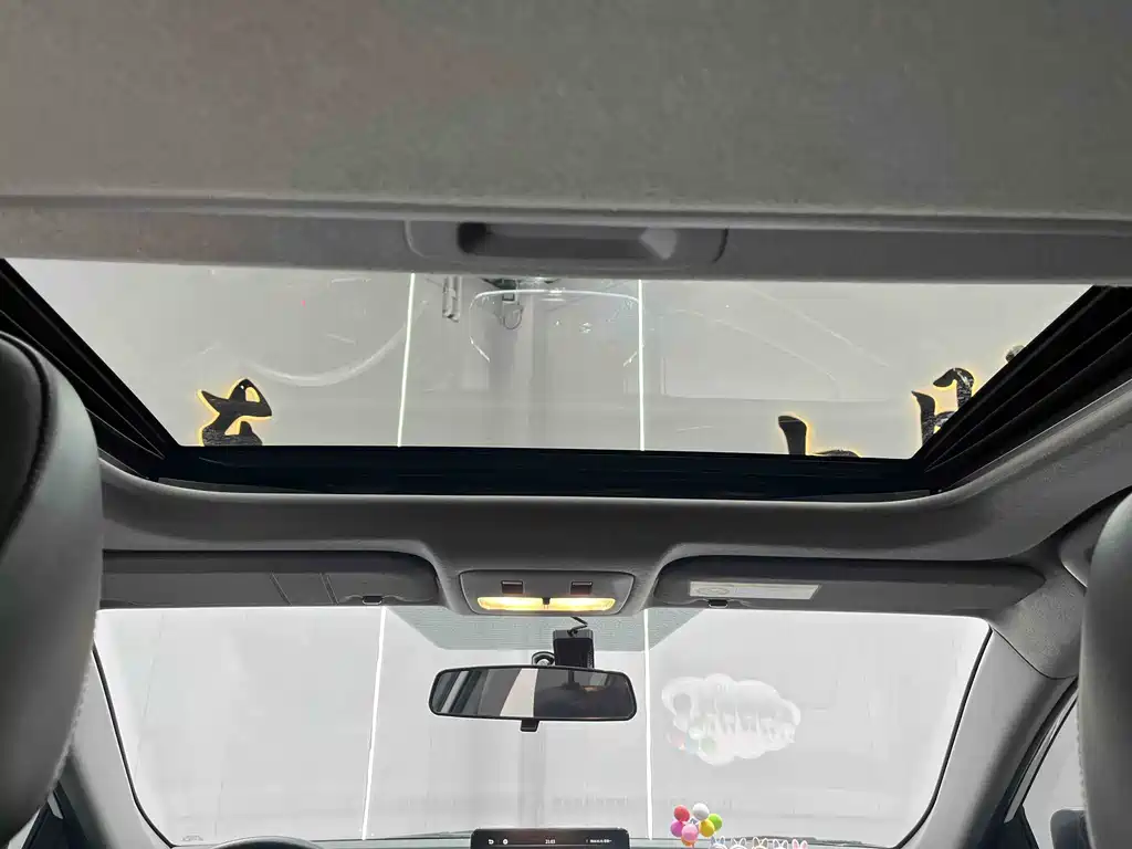 TOYOTA YARIS L ZHIXUAN