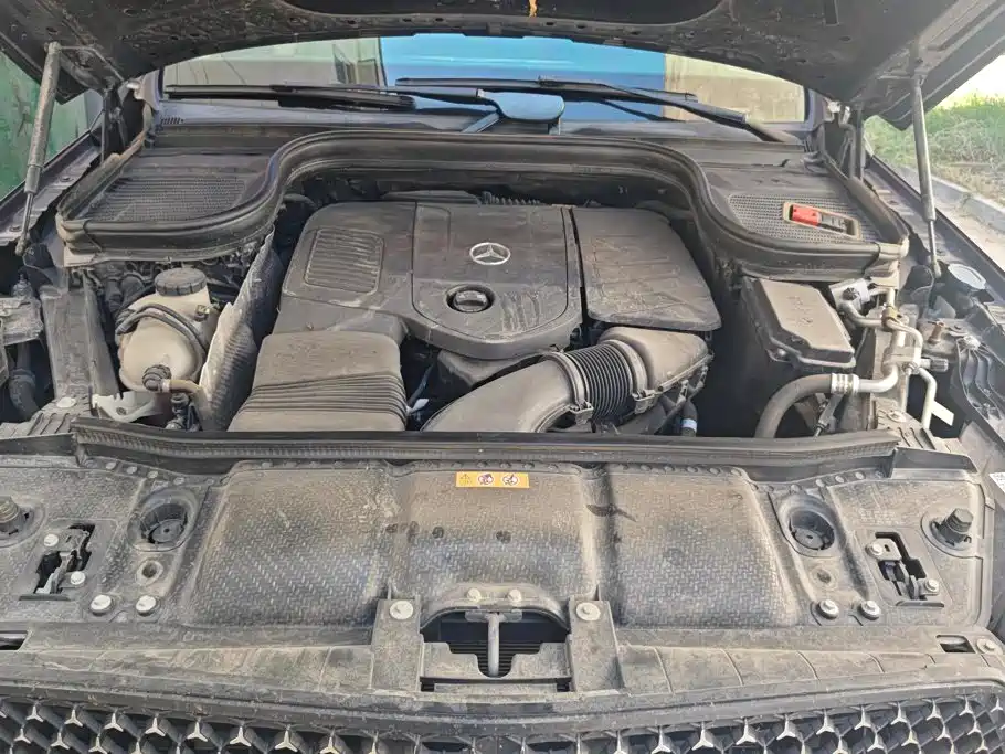 Mercedes-Benz GLE (Import) — миниатюра 10