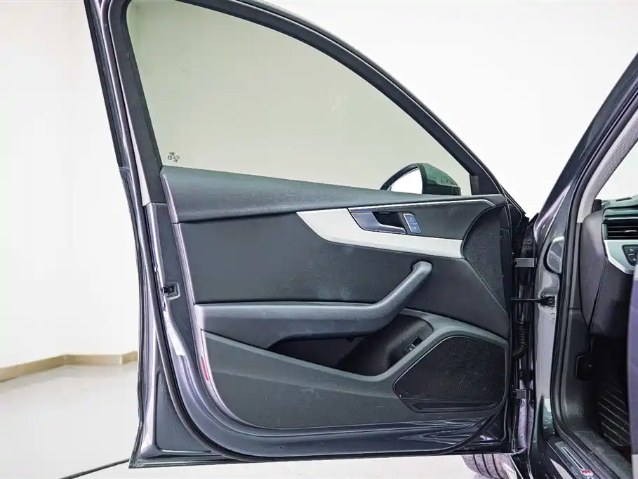 Audi A4L — миниатюра 6