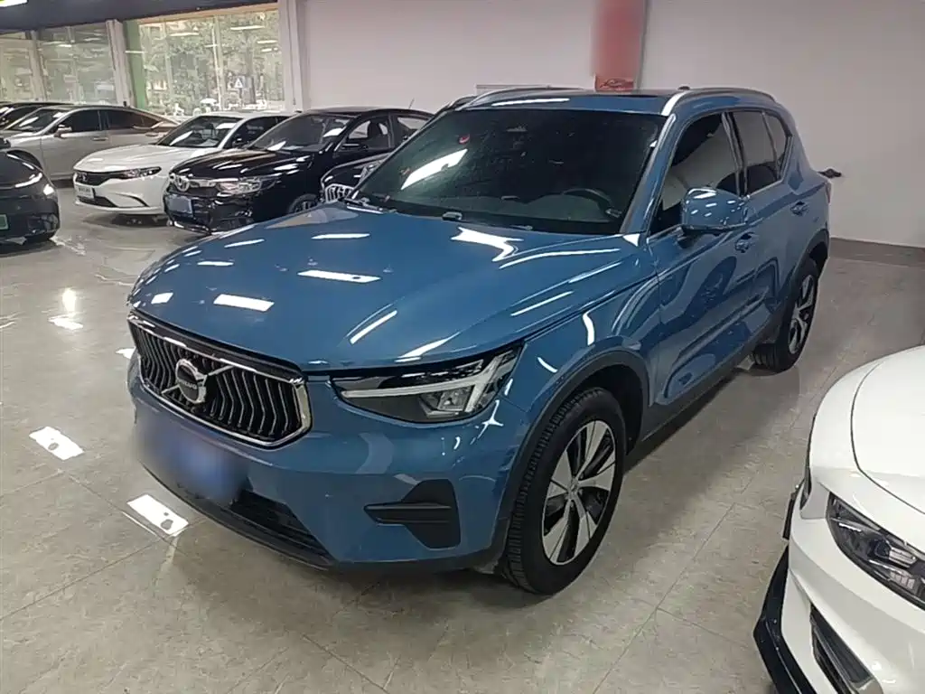 Volvo XC40 2023 B3 Luxury