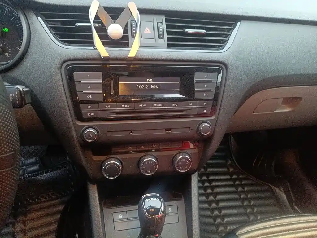 Skoda Octavia — миниатюра 14