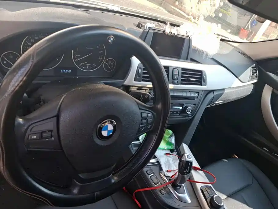 BMW 3 Series — миниатюра 13