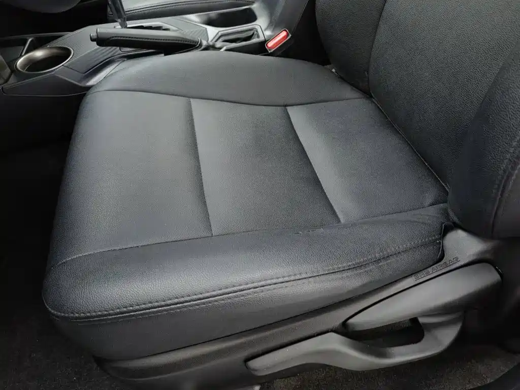 Toyota RAV4 — миниатюра 20