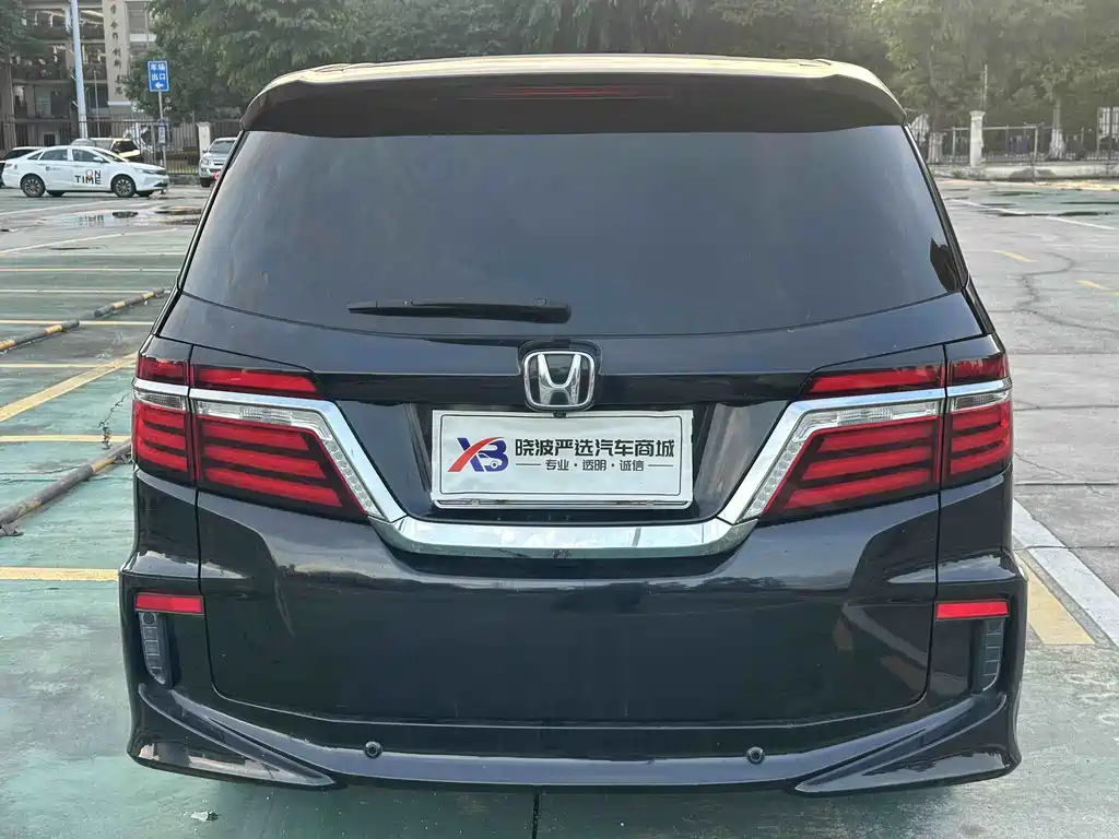Honda Elysion 2016 2.4L Luxury