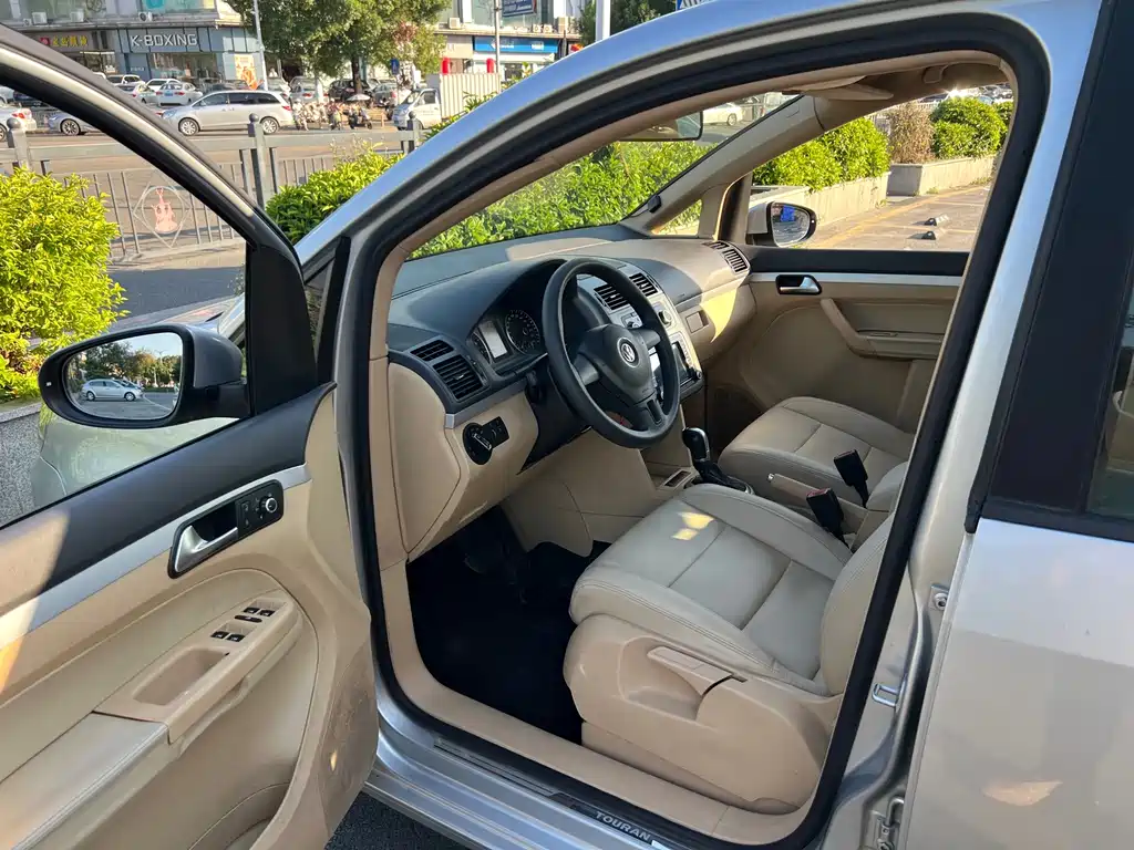Volkswagen Touran — миниатюра 14
