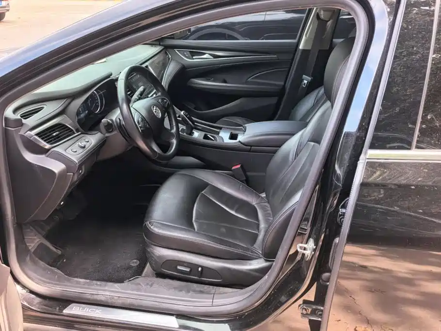 Buick LaCrosse — миниатюра 9