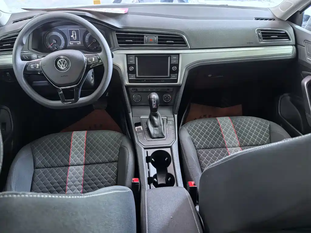 Volkswagen Lamando — миниатюра 9