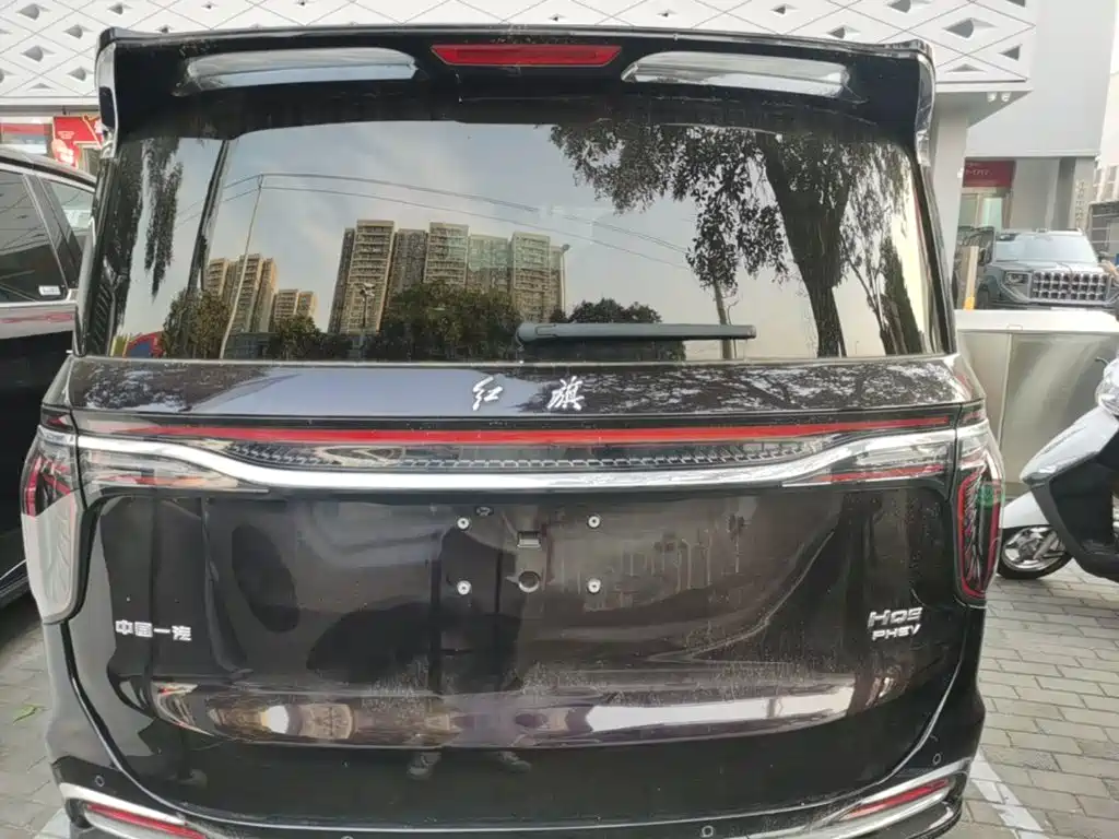 Hongqi Hongqi HQ9 PHEV — миниатюра 6