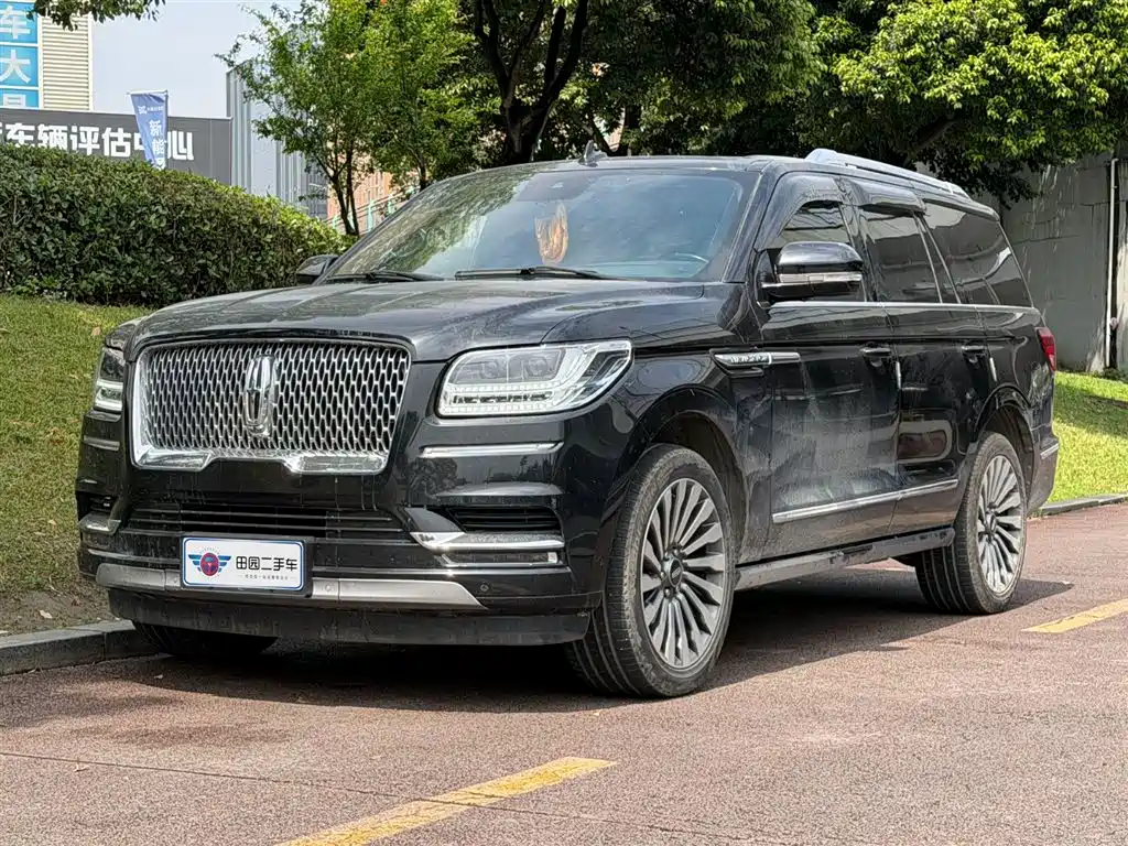 Lincoln Navigator 2021