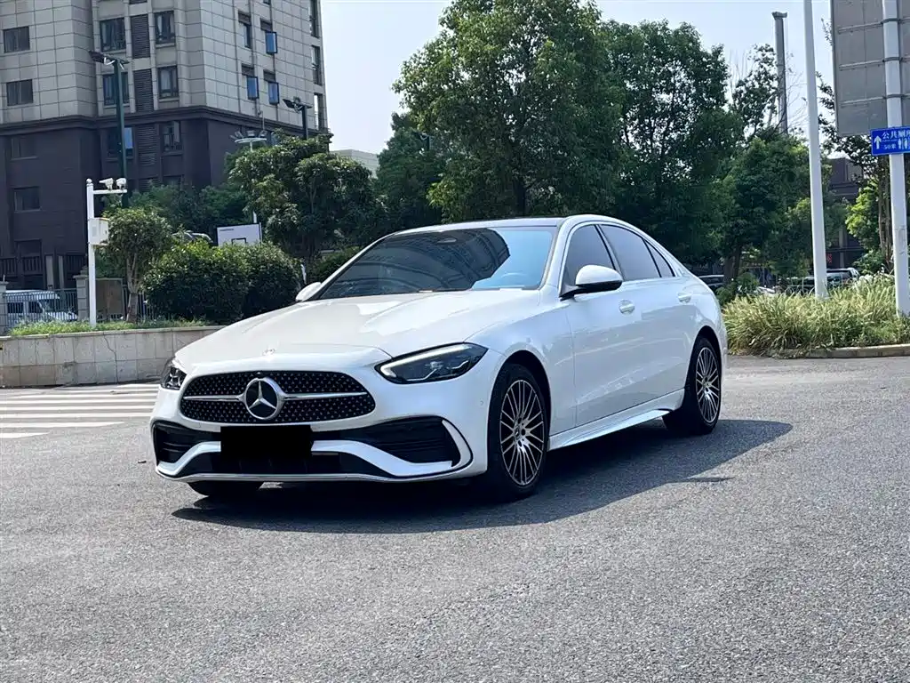 Mercedes-Benz C-Class 2022