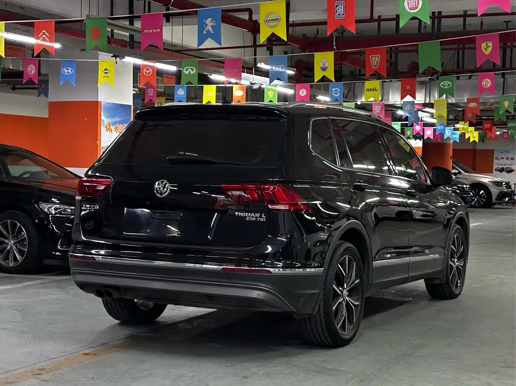 Volkswagen Tiguan L L 2019 330TSI AT Luxury VI