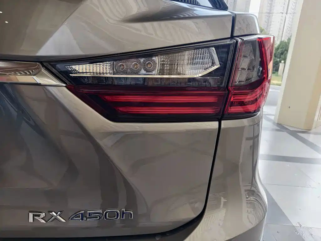 Lexus RX — миниатюра 13