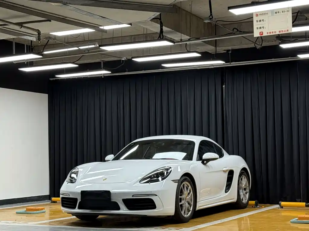 Porsche 718 2017