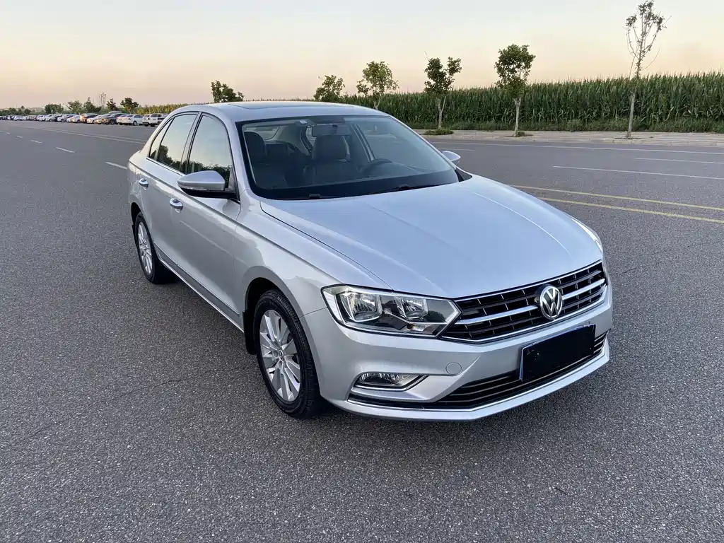 Volkswagen Bora — миниатюра 3