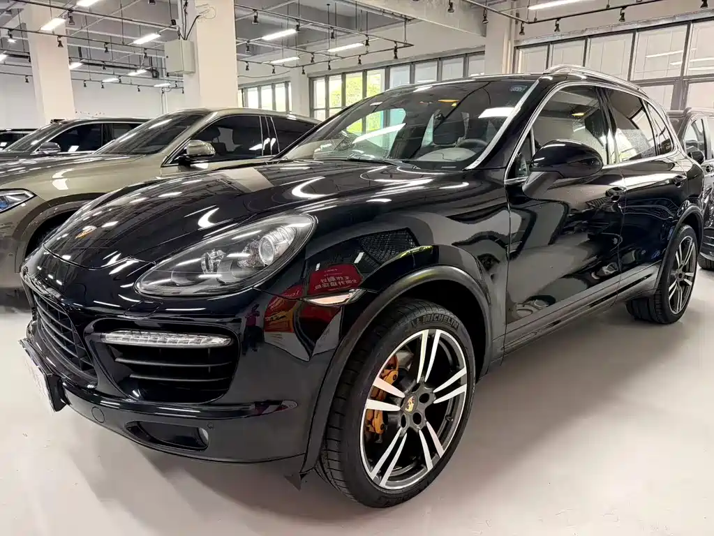 Porsche Cayenne 2014
