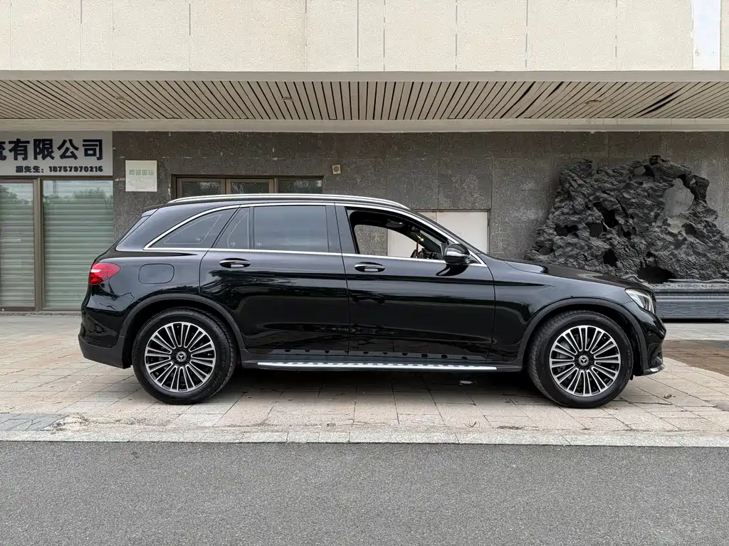 Mercedes-Benz GLC — миниатюра 8