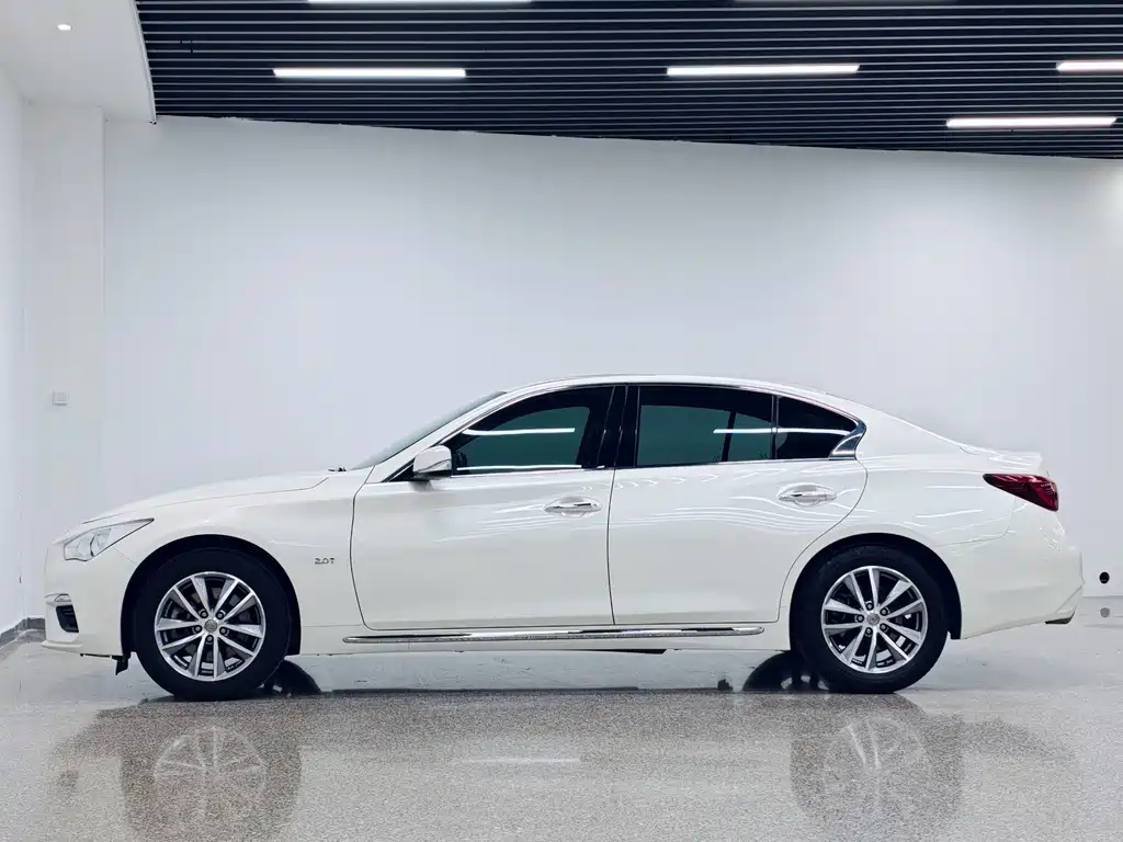 Infiniti Q50L — миниатюра 6